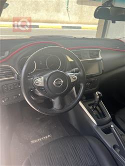 نیسان سێنترا